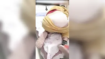 真实家庭乱伦 趁着嫂子看片自慰强劲了她
